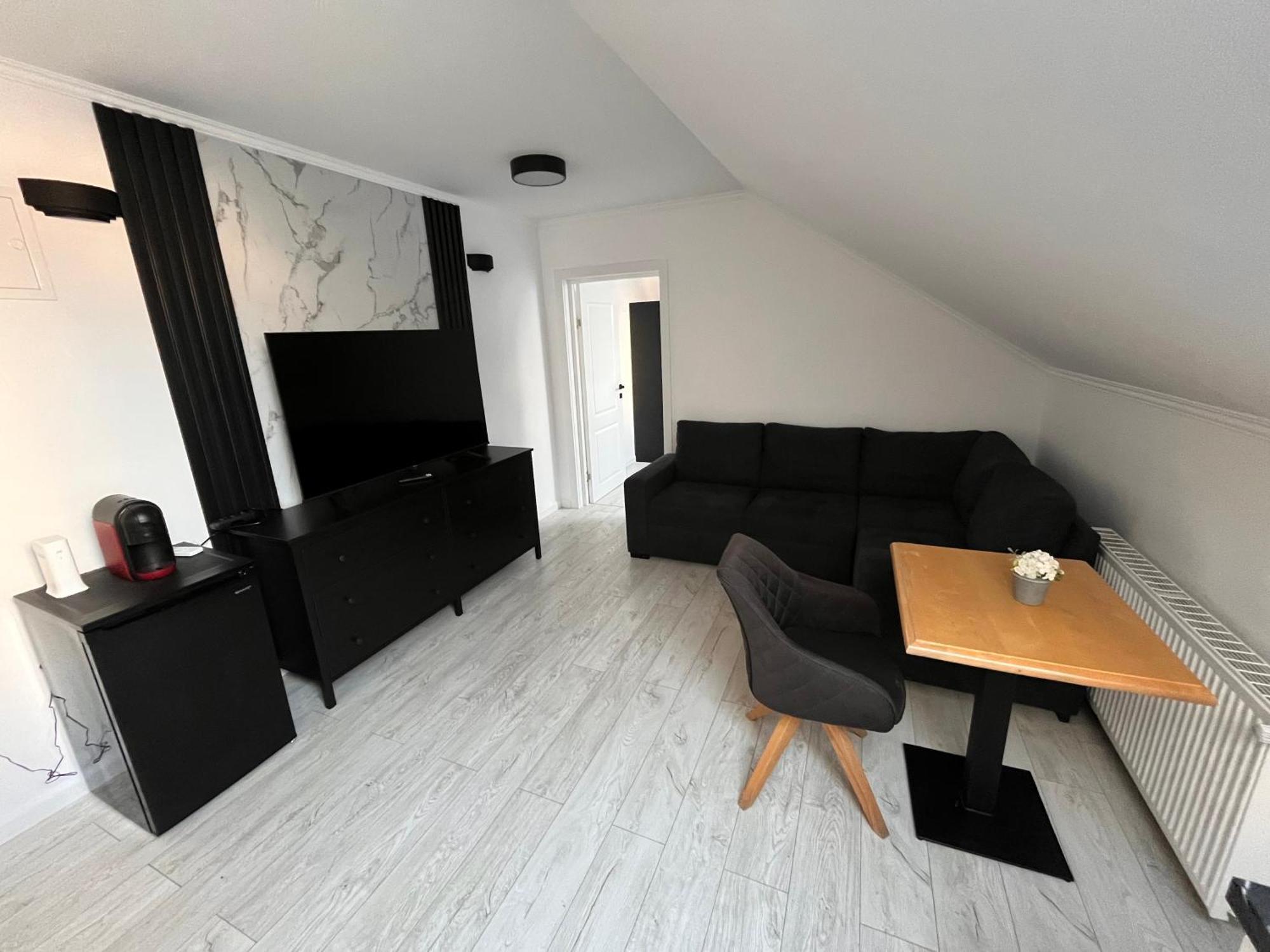 Lira Holiday Apartments Satu Mare Eksteriør billede